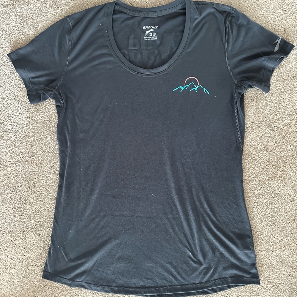 Brooks T-shirt
